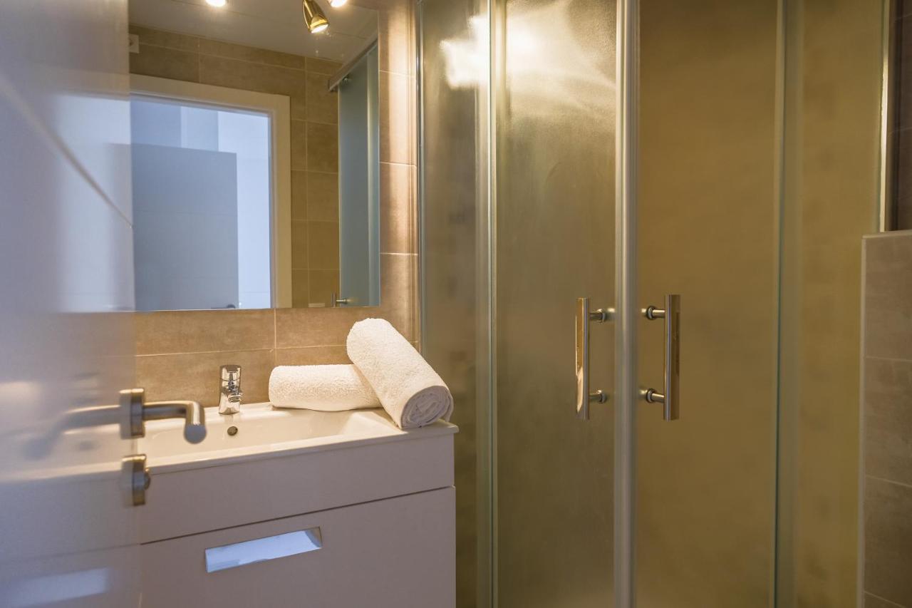Sal Mar Suites Санта Еулалия дел Рио Екстериор снимка