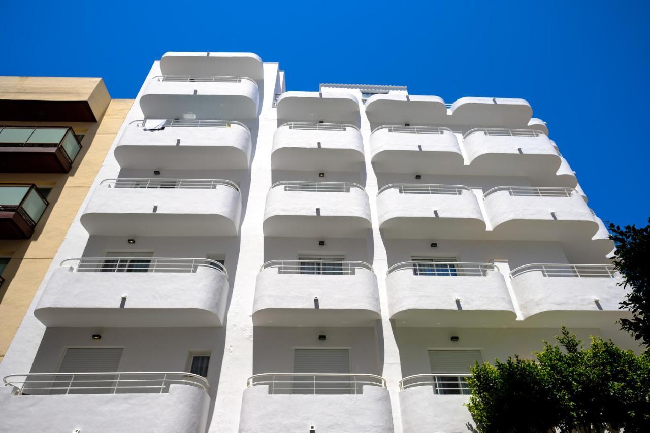 Sal Mar Suites Санта Еулалия дел Рио Екстериор снимка