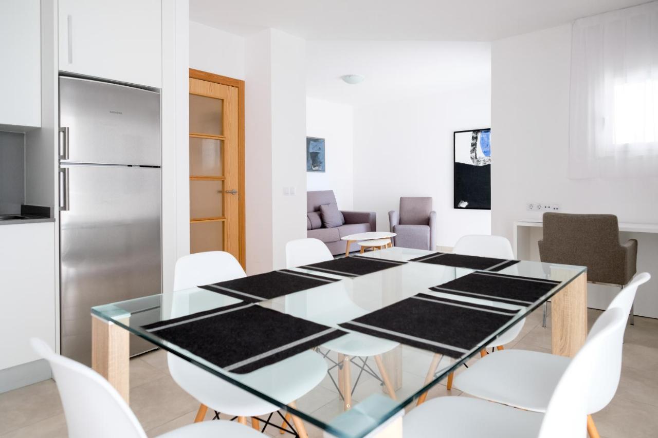 Sal Mar Suites Санта Еулалия дел Рио Екстериор снимка
