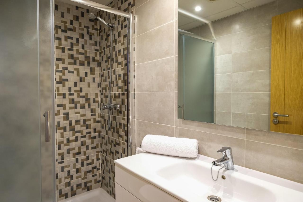 Sal Mar Suites Санта Еулалия дел Рио Екстериор снимка